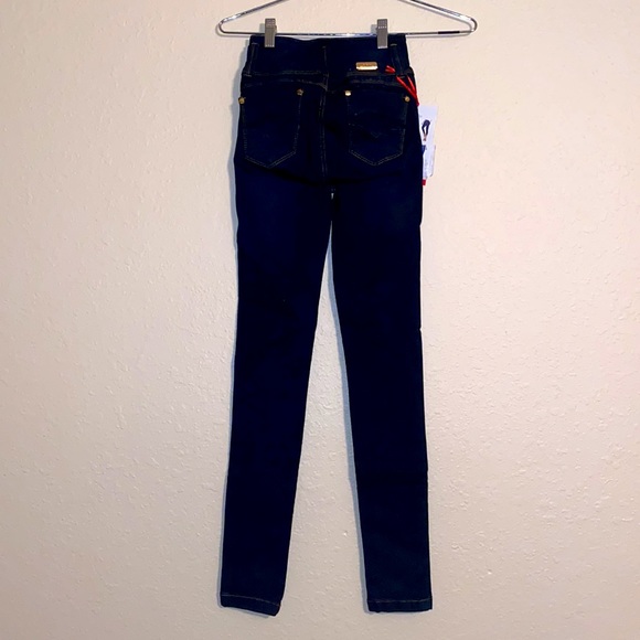 SOLD✨Katy Rose•Mid Rise Colombian Skinny Jeans•Blue•Size 3✨ - Picture 2 of 9